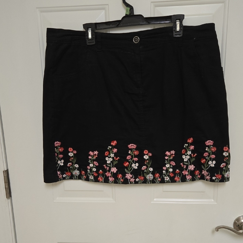 Karen Scott Black Embellished Mini Pencil Skirt